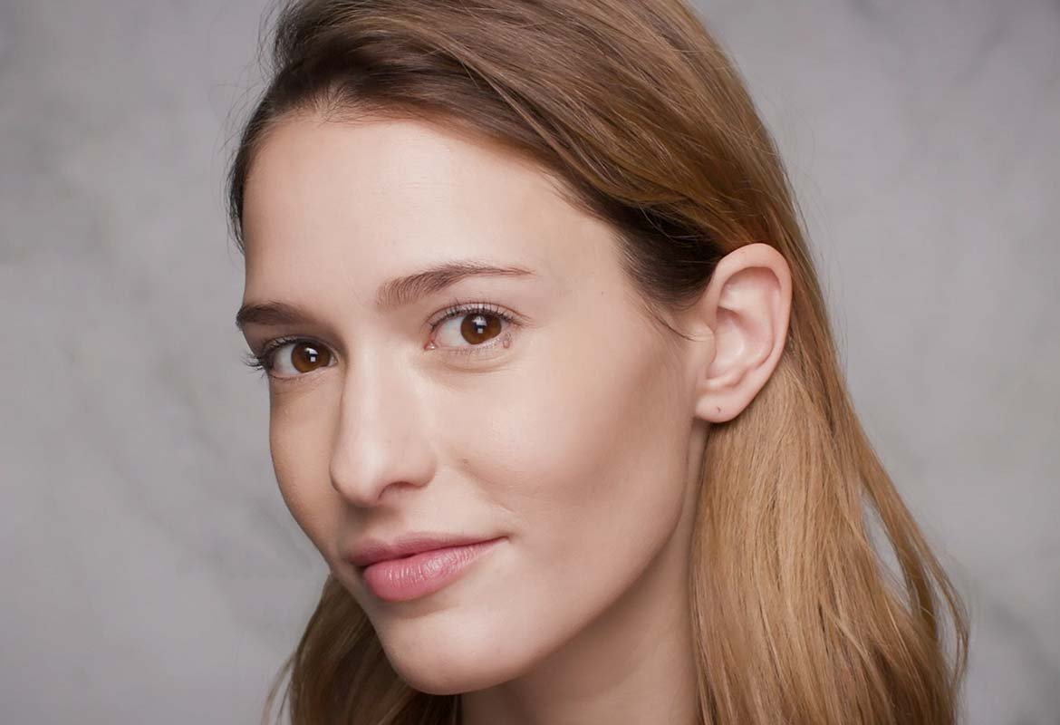 Aprende cómo aclarar tus ojeras siguiendo un paso a paso determinado y también con una gama de correctores de calidad como More Than Concealer de L’Oréal Paris